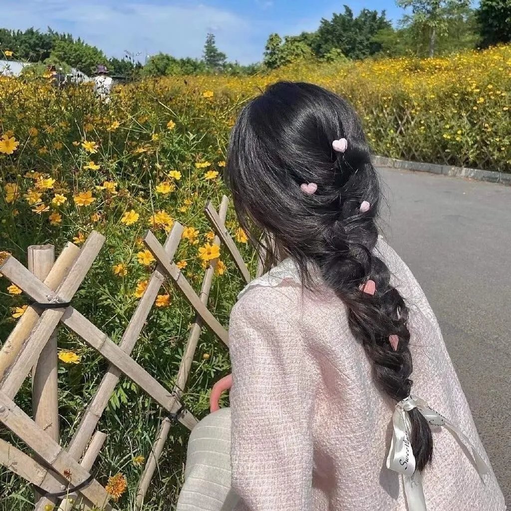 骚动时节的少女们啊